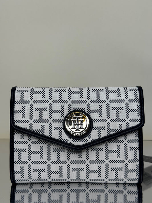 Tommy Hilfiger Logo Bifold Wallet