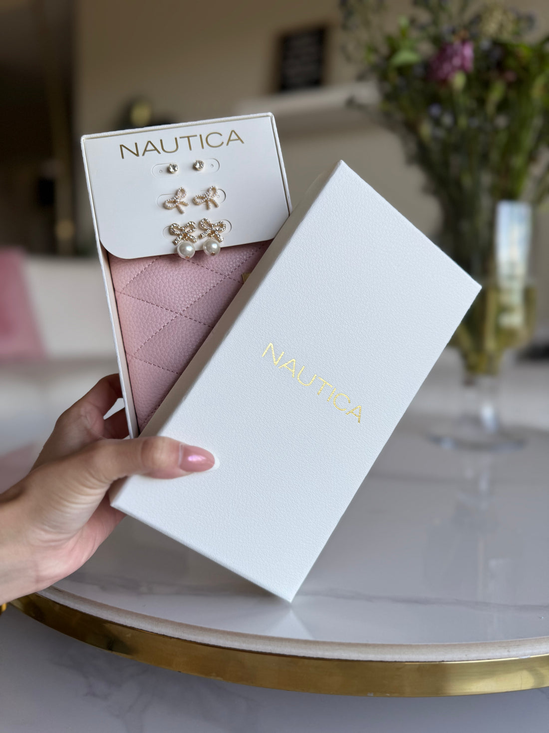 Nautica Travel Jewelry Case with Earrings Set