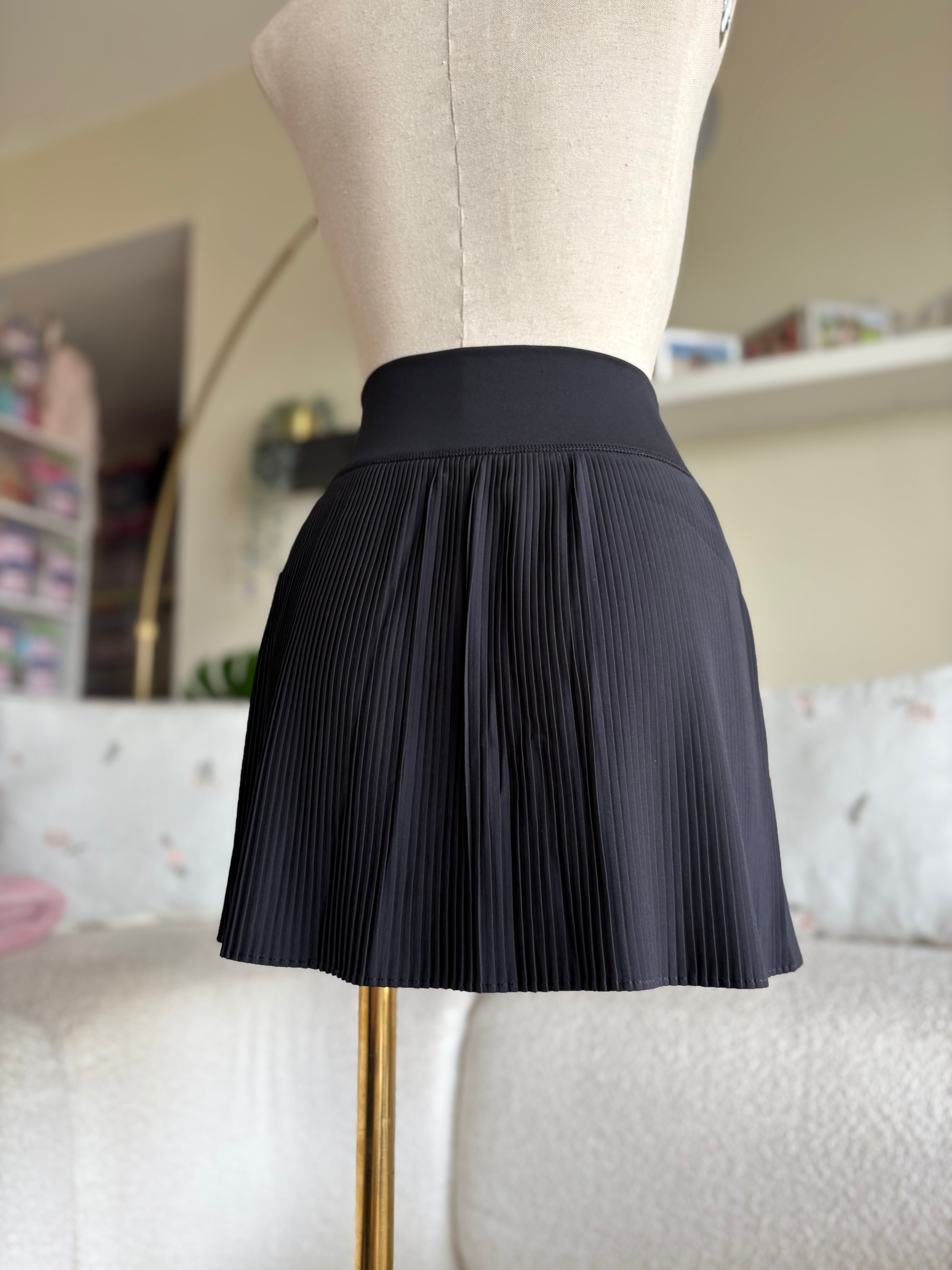 Yogalicious Sport Skirt (Size XS)