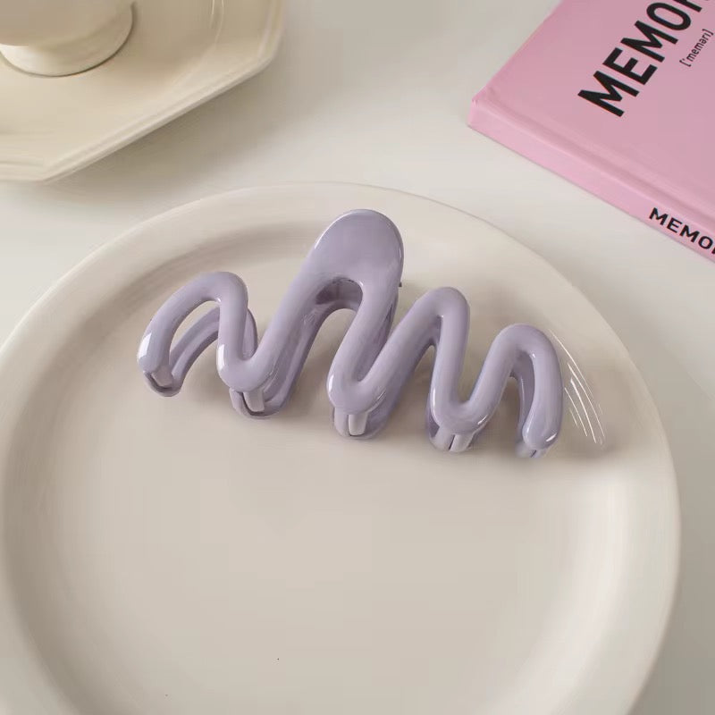 Wavy Hair Clip