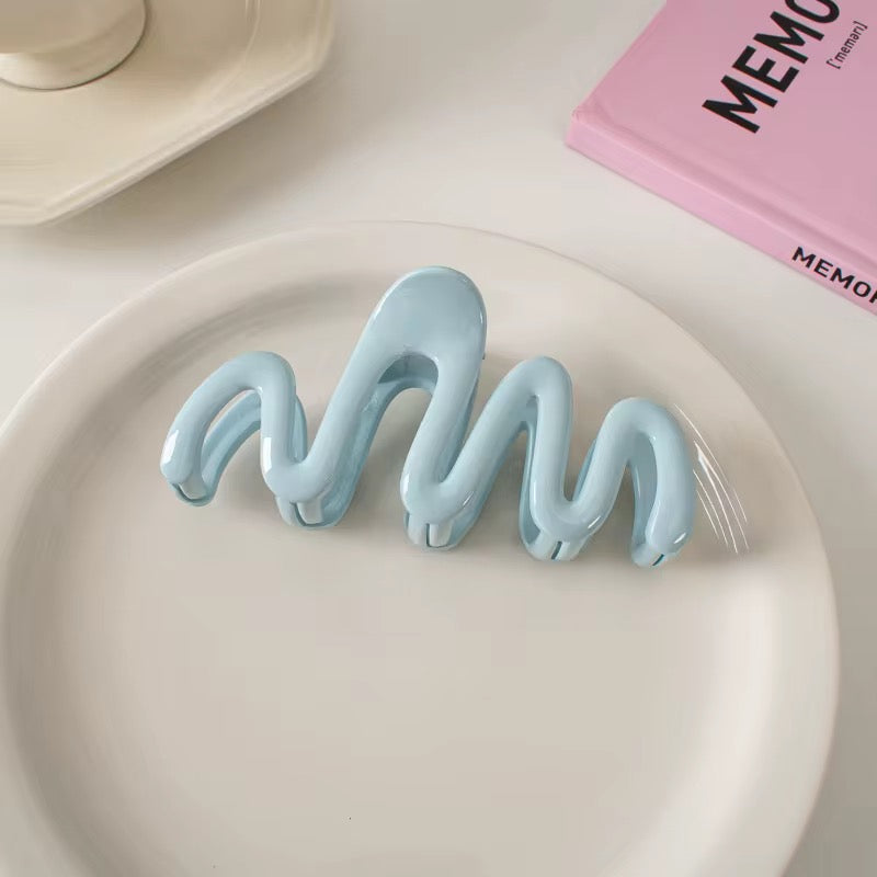 Wavy Hair Clip