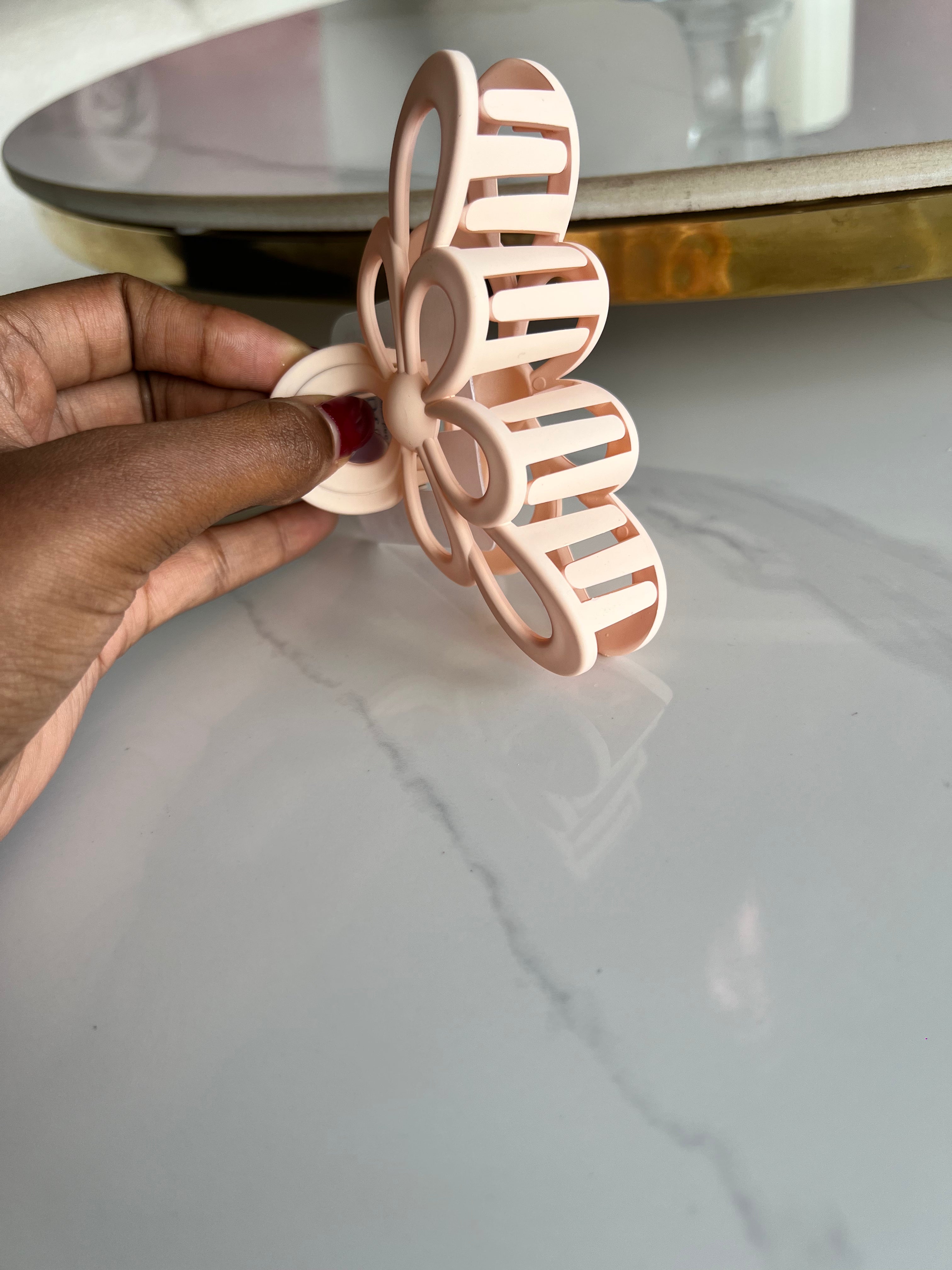 Hollowed Flower Hair Clip