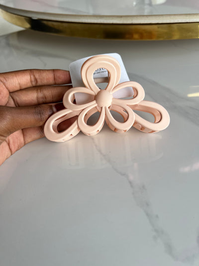 Hollowed Flower Hair Clip