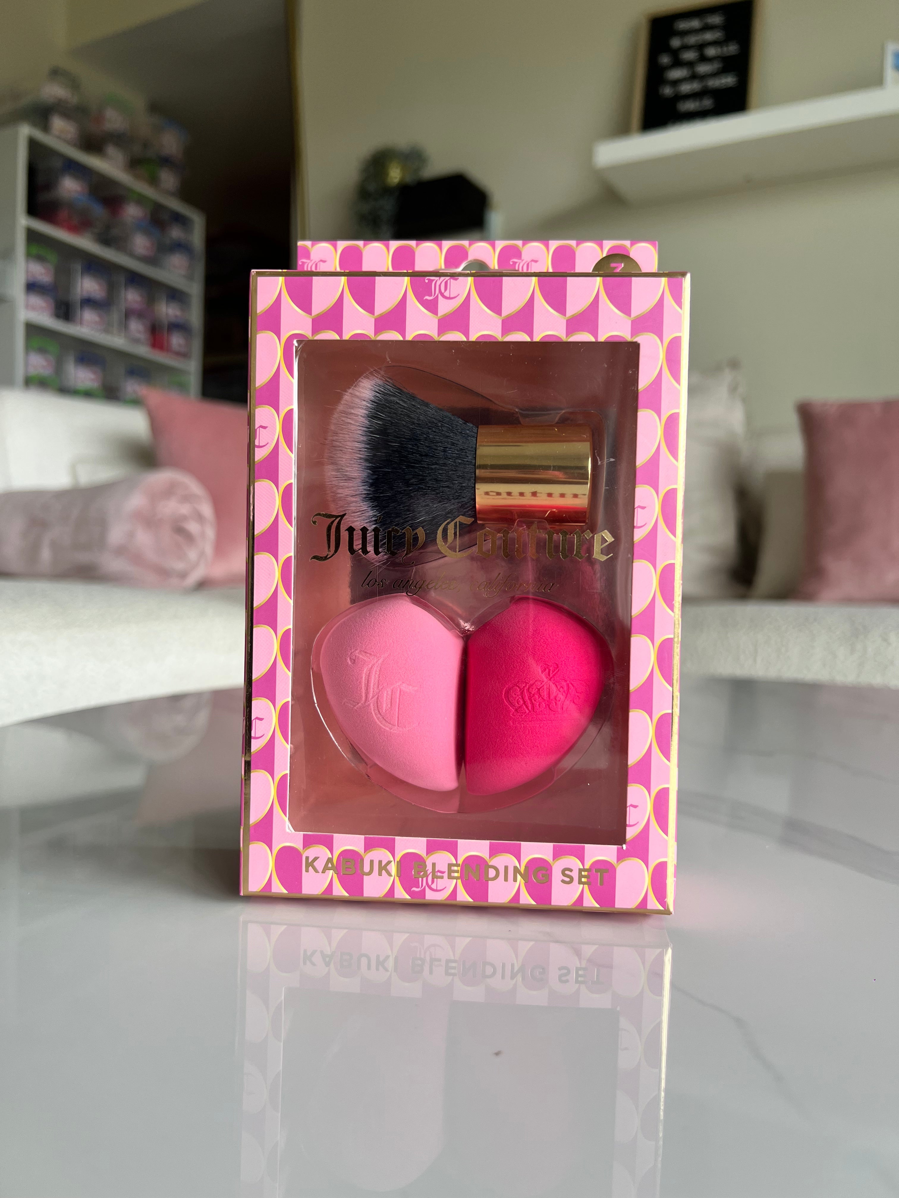 Juicy Couture accesory Brush/Sponge