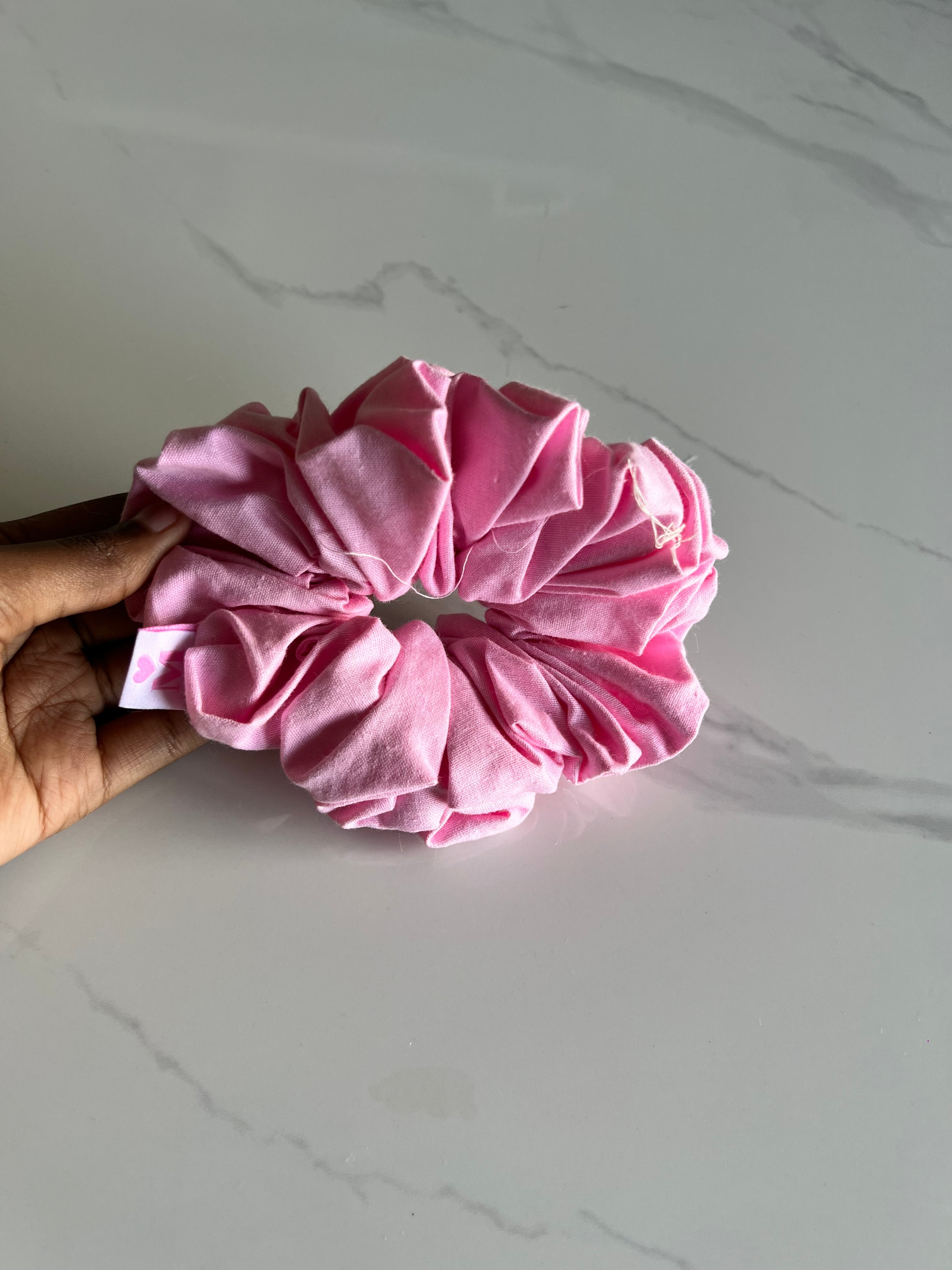 Scrunchie bubblegum pink linen M-hearts