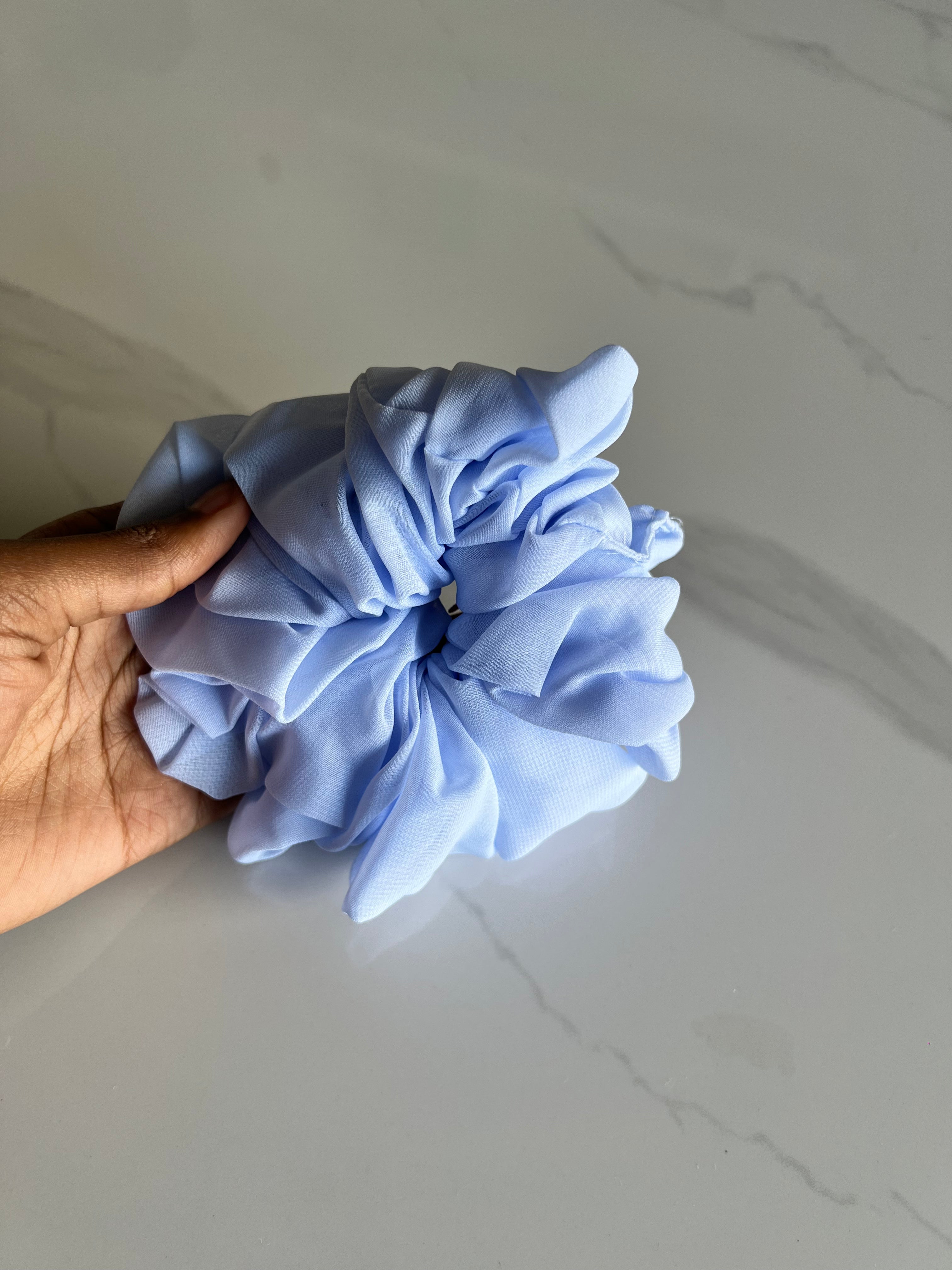 Scrunchie blue chiffon M-hearts