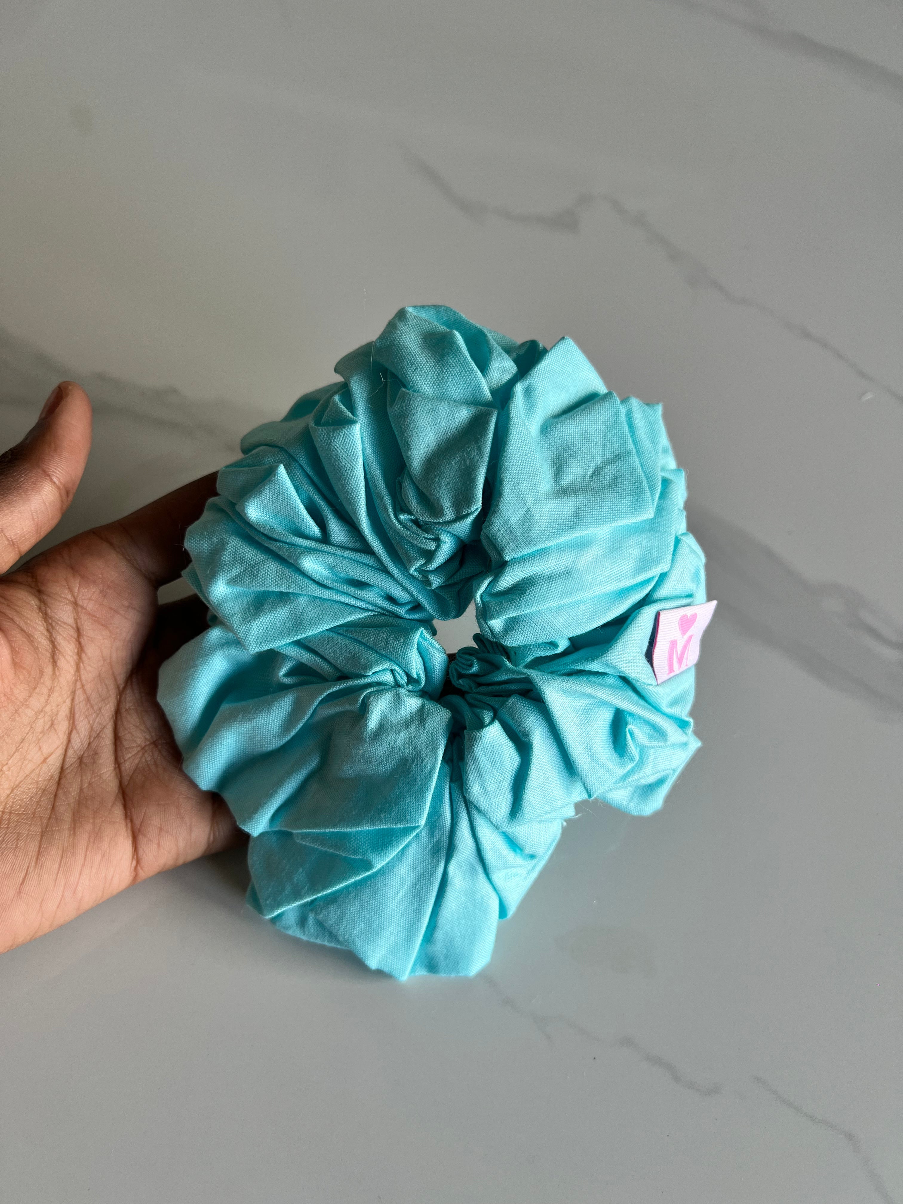 Scrunchie Mint linen M-hearts