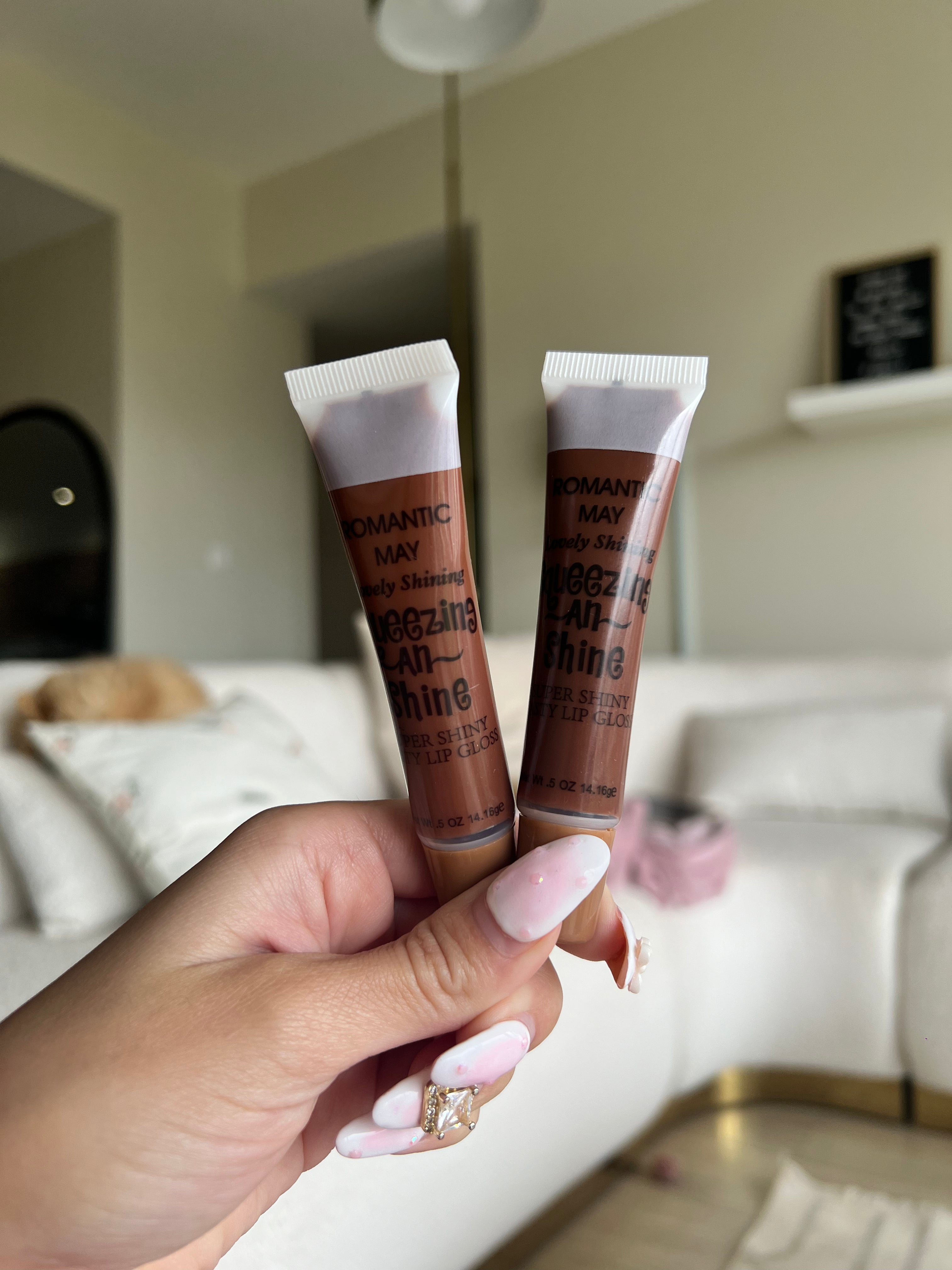 Squeeze and Shine Lip Gloss