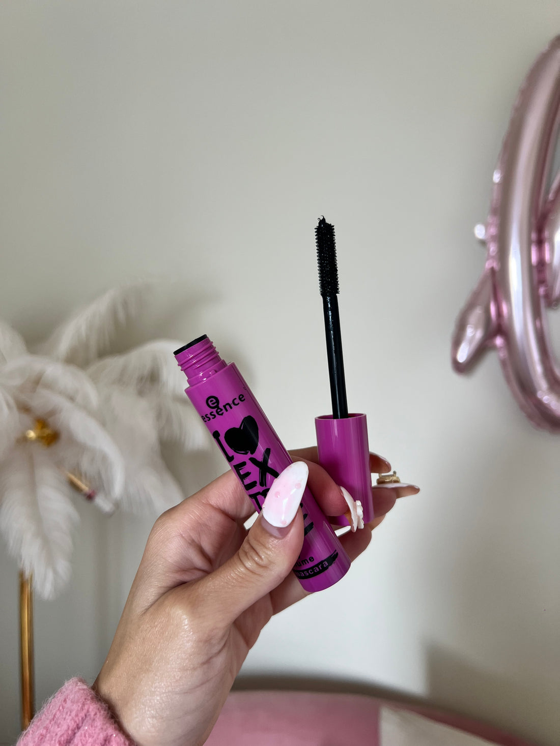 Essence iHeart Extreme Volume Mascara