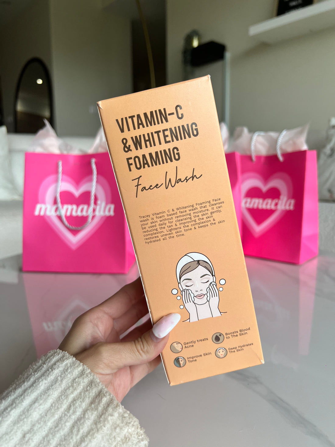 Tracey Vitamin C and Whitening Foaming Face Wash