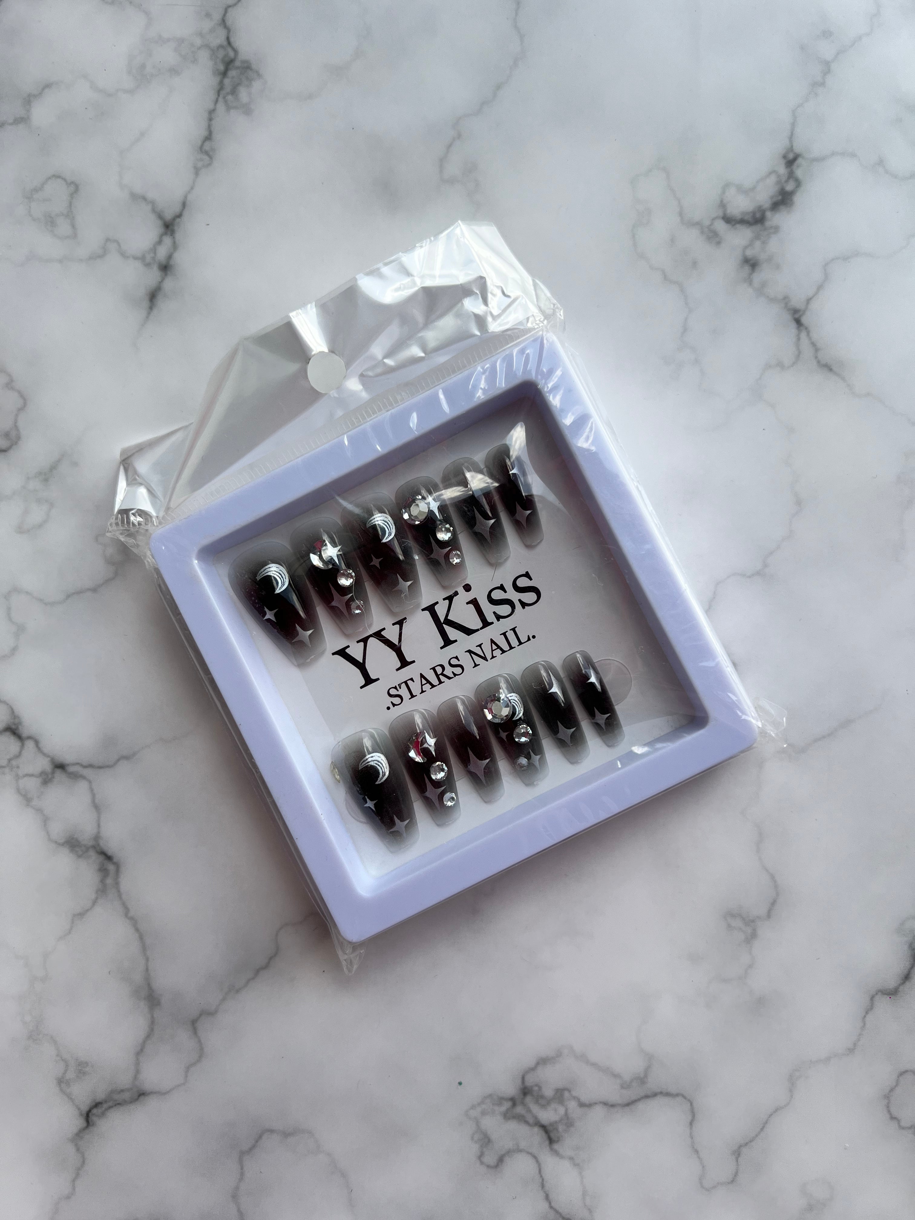 YY Kiss press-on nails